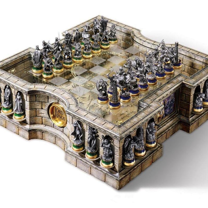 Lord of the Rings Collectors Chess Set Satranç