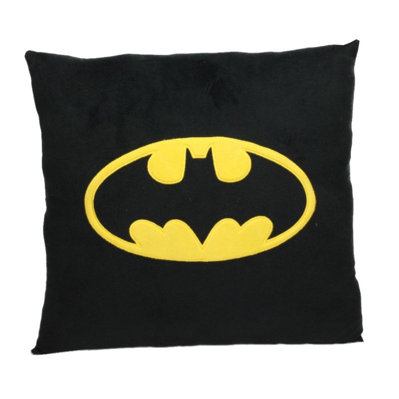 DC Universe: Batman Logo Square Cushion Yastık