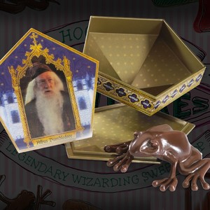  Noble Collection Harry Potter Chocolate Frog Prop Replica