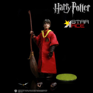 Harry Potter: Quidditch Version Sixth Scale Figure