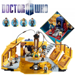  Doctor Who: Character Building Tardis Console Mega Set