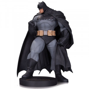 DC Designer Series Batman by Andy Kubert Statue