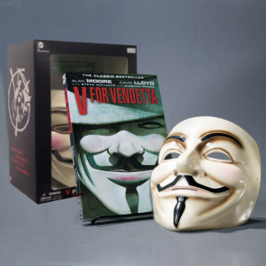 V for Vendetta Book and Mask Set Kitap ve Maske