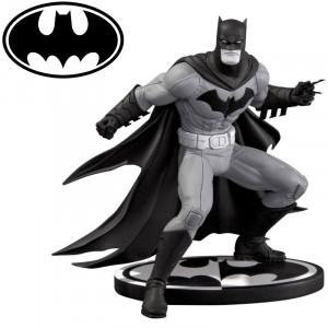 Batman: Black & White Batman Greg Capullo Statue