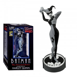 Femme Fatales Harley Quinn Black & White Statue