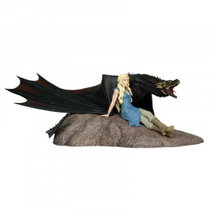 Game Of Thrones: Daenerys And Dragon Deluxe Statue