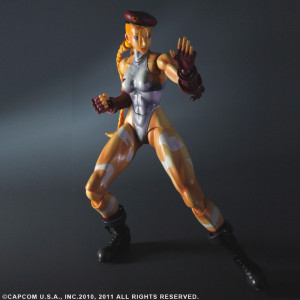 Super Street Fighter Cammy Play Arts Kai Figür