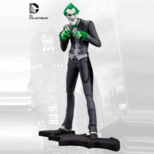 Batman Arkham City The Joker Statue