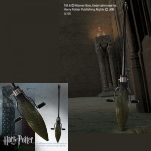 Harry Potter Nimbus 2001 Collectors Broom Süpürge