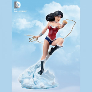  Cover Girls of the DCU Wonder Woman New 52 Statue