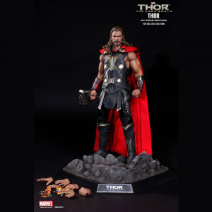 Thor: The Dark World Sixth Scale Figure