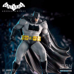 Batman Arkham Knight Dark Knight Art Scale Statue