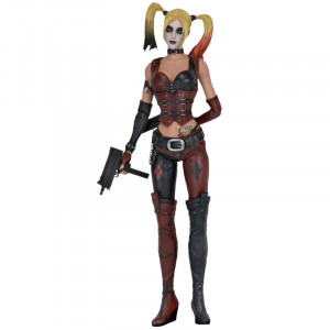 Arkham City: Harley Quinn 1/4 Scale Figure