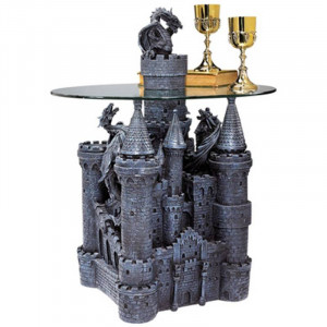  Lord Langtons Castle Sculptural Table: Şatodan Masa