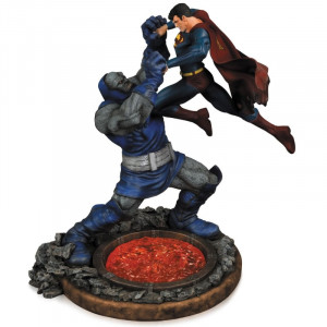  Superman Vs. Darkseid Statue 2Nd Edition